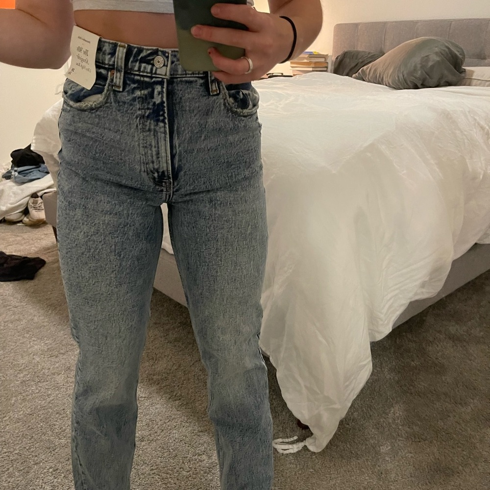 NWT acid wash abercrombie jeans. Size 26
